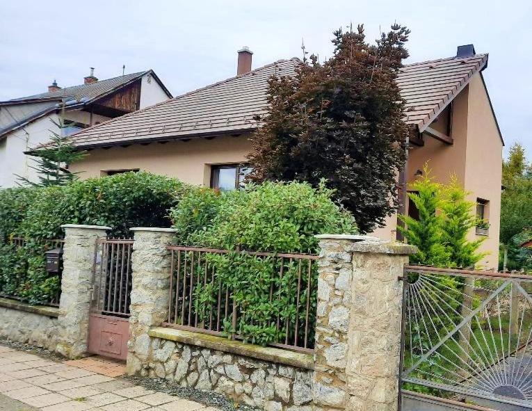 Aranypatak apartmanház Szombathely Bagian luar foto