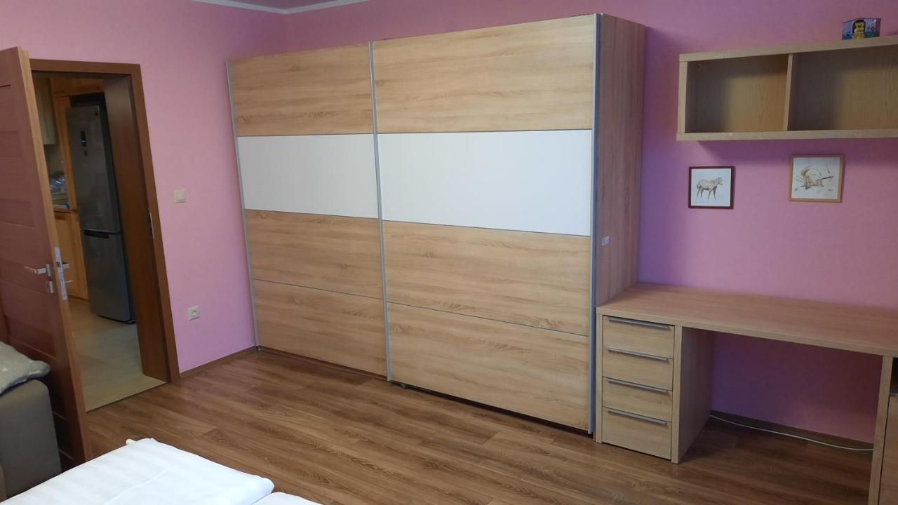 Aranypatak apartmanház Szombathely Bagian luar foto